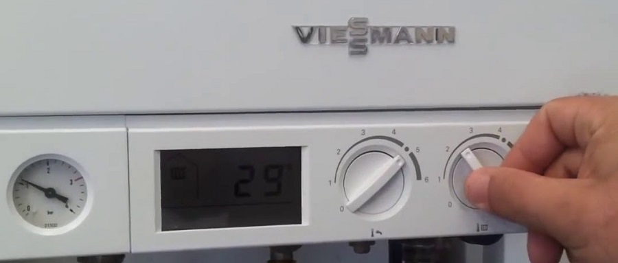 Пример панели управления котлом Viessmann